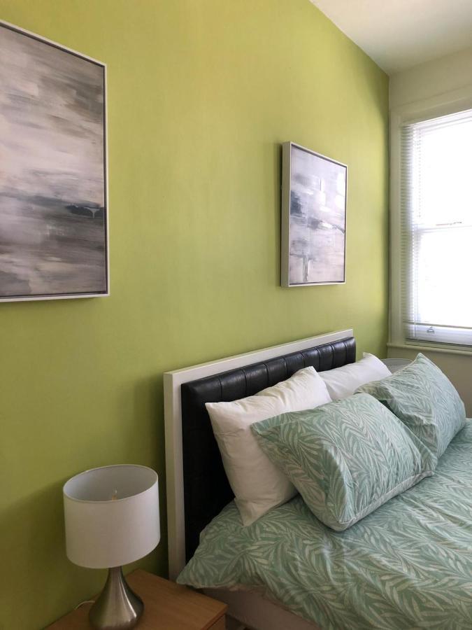 Capital Host- Apartments Euston Londra Esterno foto