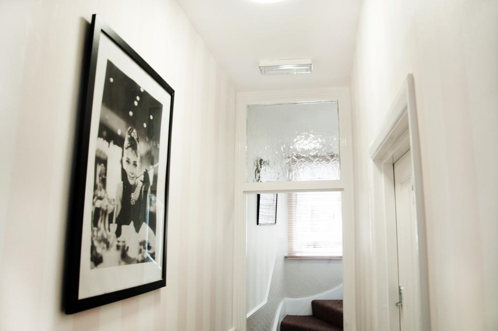 Capital Host- Apartments Euston Londra Esterno foto