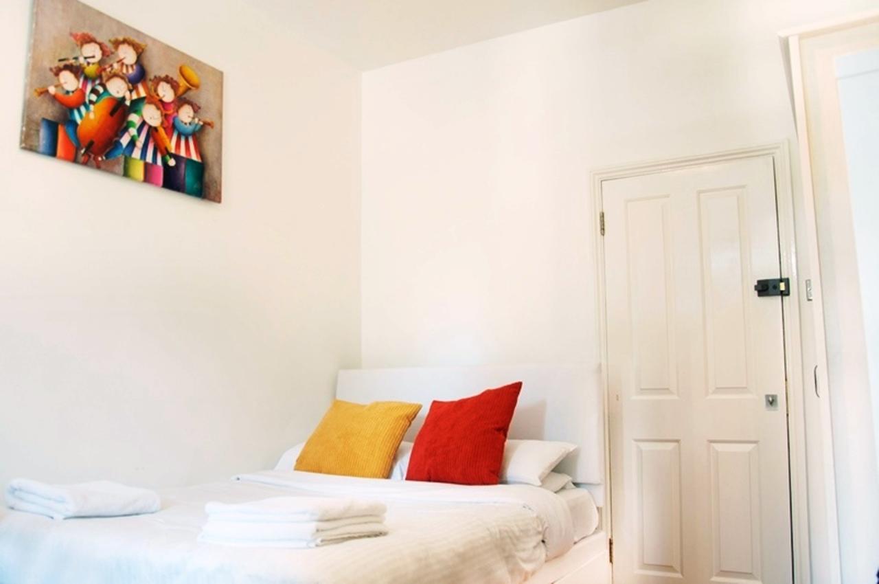 Capital Host- Apartments Euston Londra Esterno foto