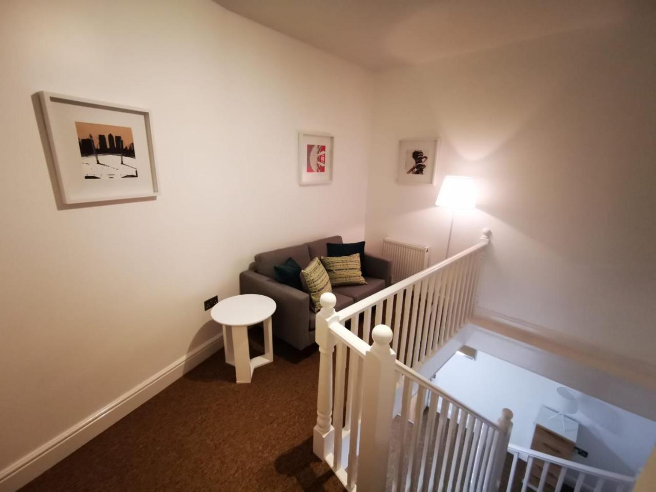 Capital Host- Apartments Euston Londra Esterno foto