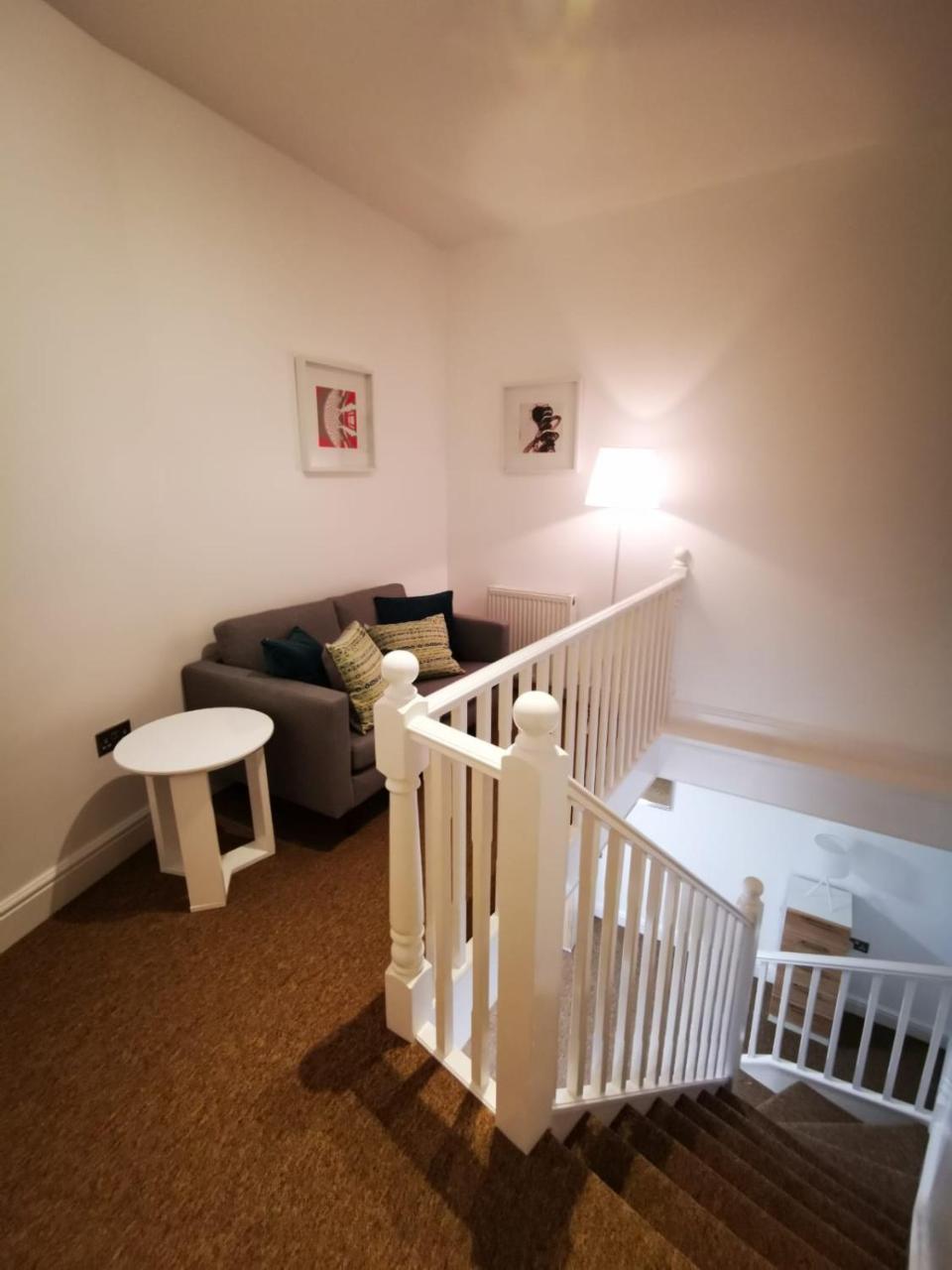 Capital Host- Apartments Euston Londra Esterno foto