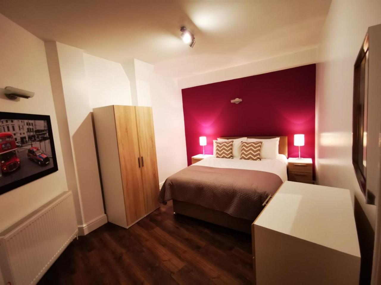 Capital Host- Apartments Euston Londra Esterno foto