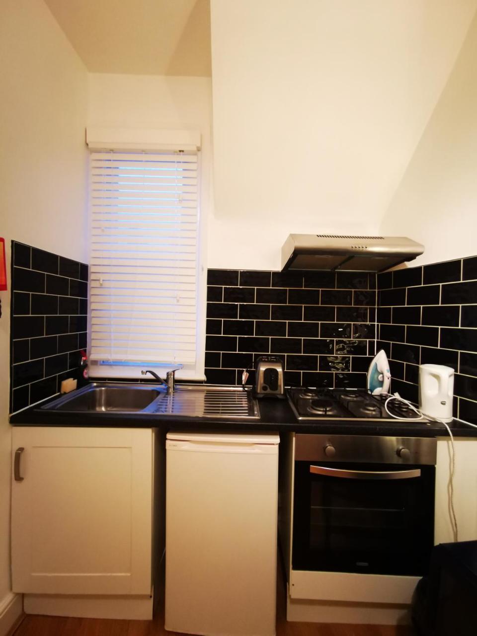 Capital Host- Apartments Euston Londra Esterno foto