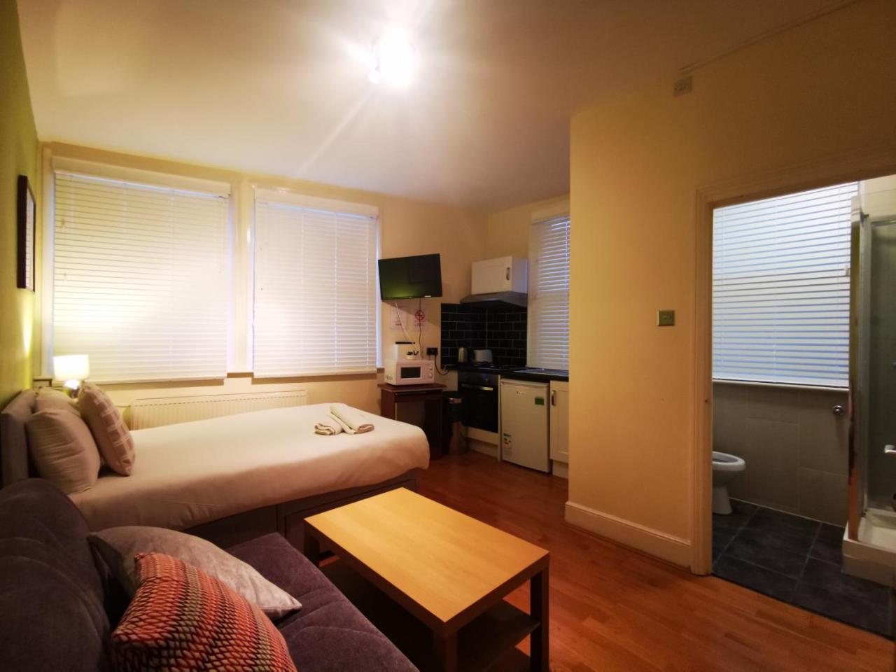 Capital Host- Apartments Euston Londra Esterno foto