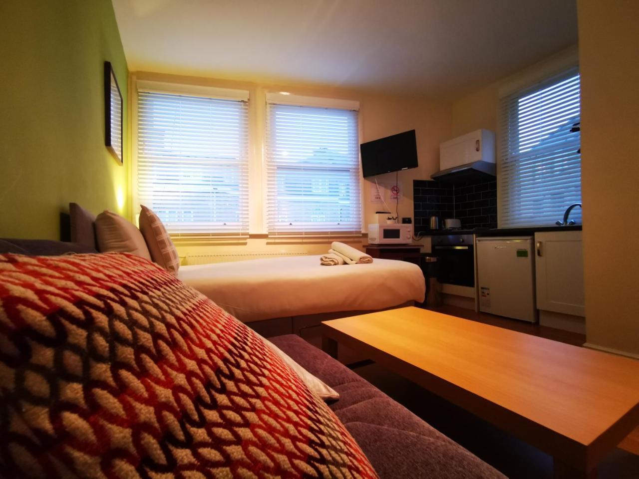 Capital Host- Apartments Euston Londra Esterno foto