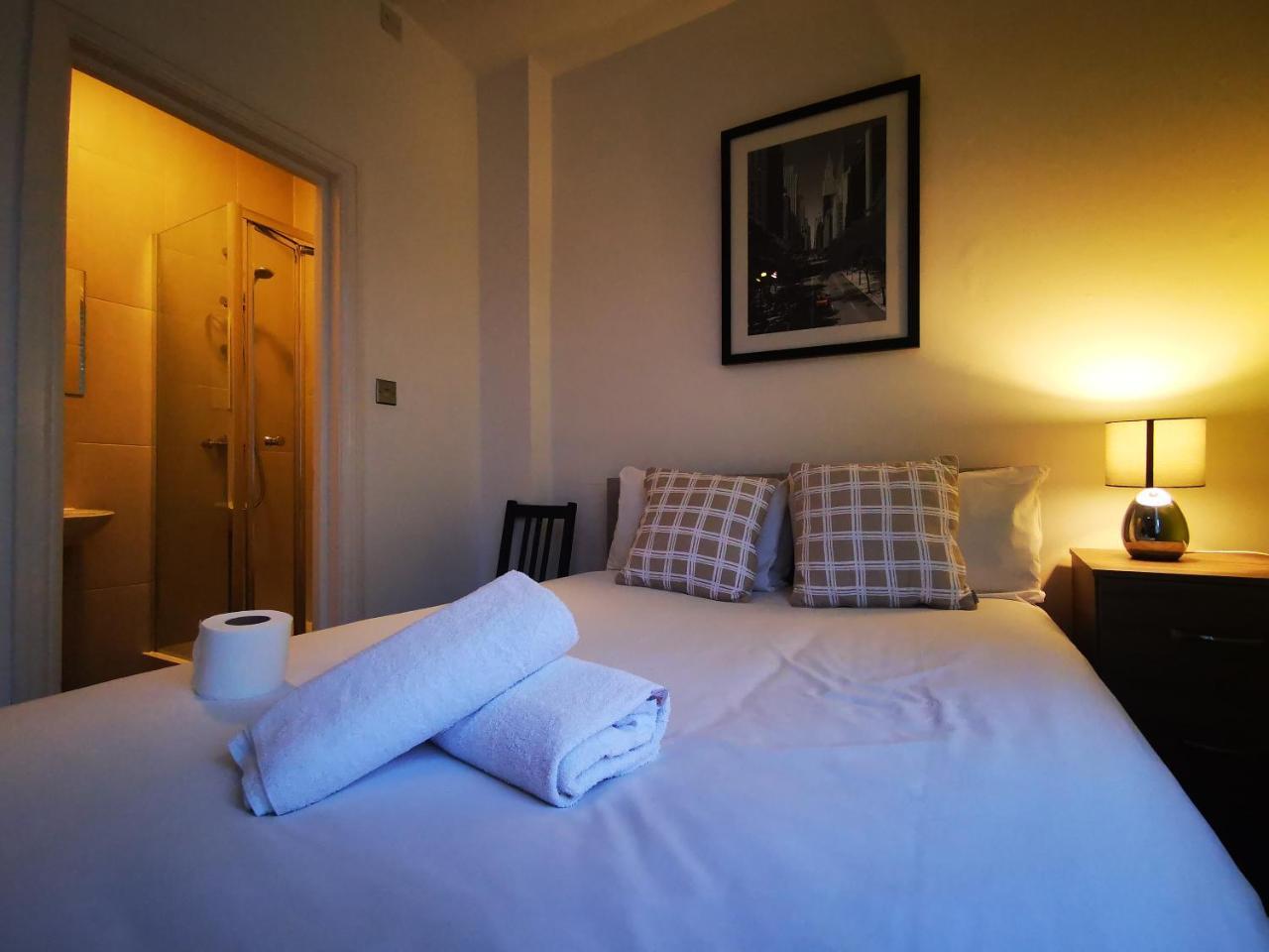 Capital Host- Apartments Euston Londra Esterno foto